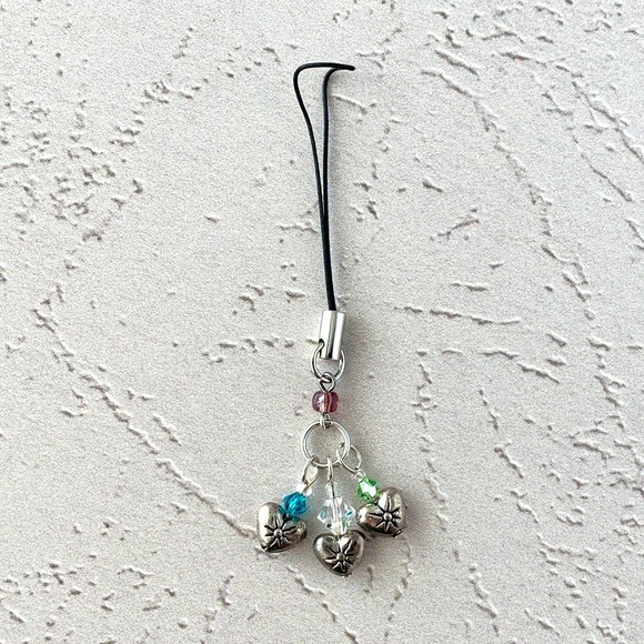 Heart Crystal Charm - Keychain - Zipper Pull - Cell Charm - Picture 4 of 4